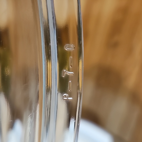 Corningware A-1-B 1 quart Baking dish with Pyrex lid # P-7-C - Picture 4 of 4